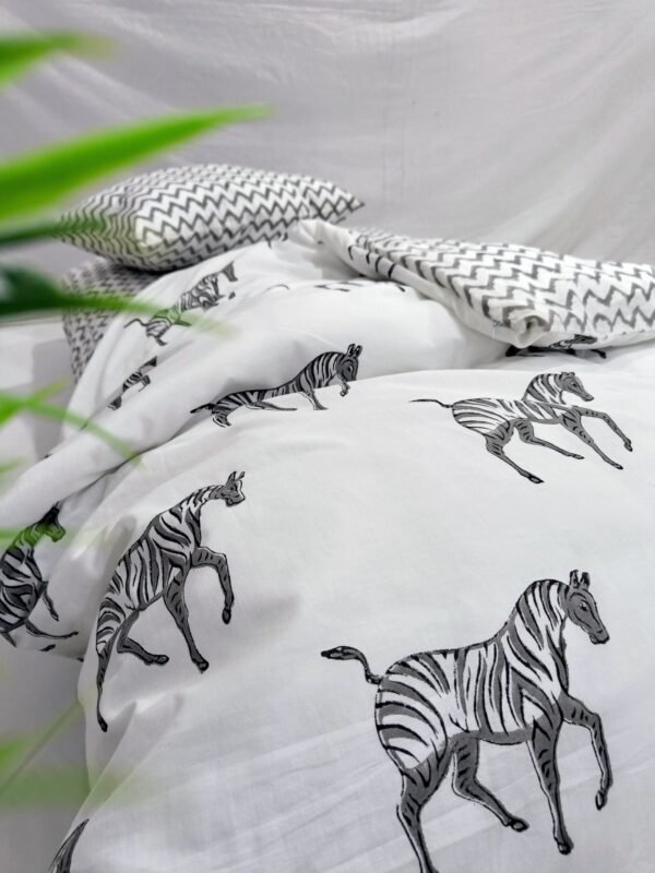 crib bedding set